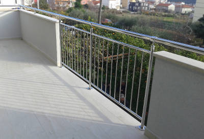 Inox ograda za balkon.