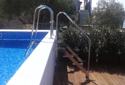 Ljestve za bazen od inoxa.