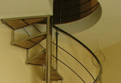 Spiralna inox ograda