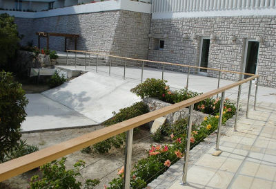 Moderno rustikalna ograda