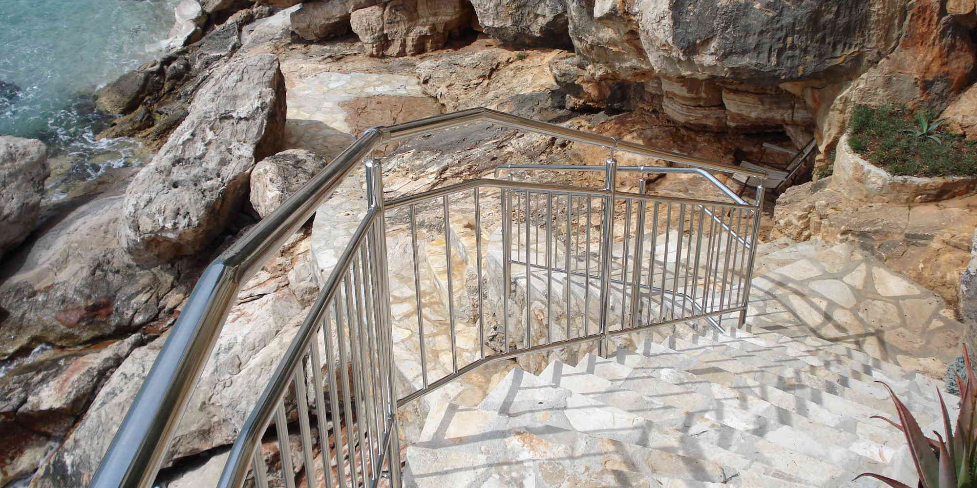 Ograda za stepenice od inoxa